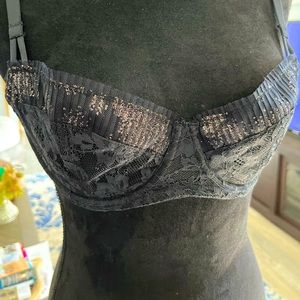 Victoria’s Secret Dream Angel Demi lined push up bra 34D